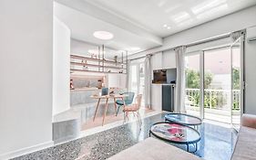 Comfortable Living In Athens 2Br Apartment